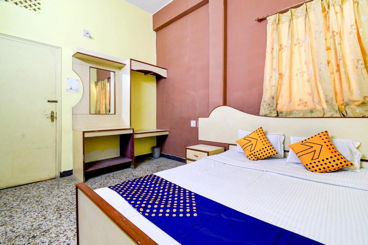 Spot On 80135 Gopala Residency Hotel Dibrugarh Exterior foto